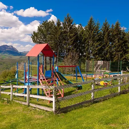 Angelina Penzion Kušići