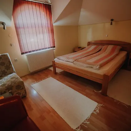 Guest house Angelina 3*